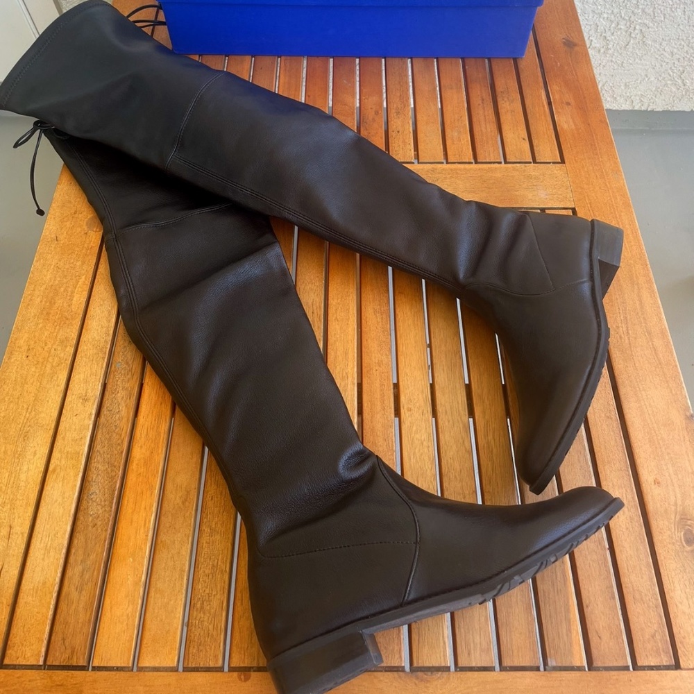 Stuart Weitzman Lowland Leather